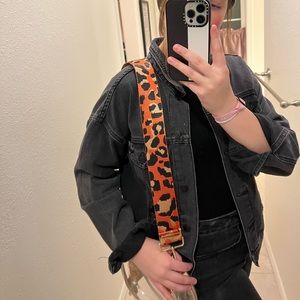 reversible bag strap!